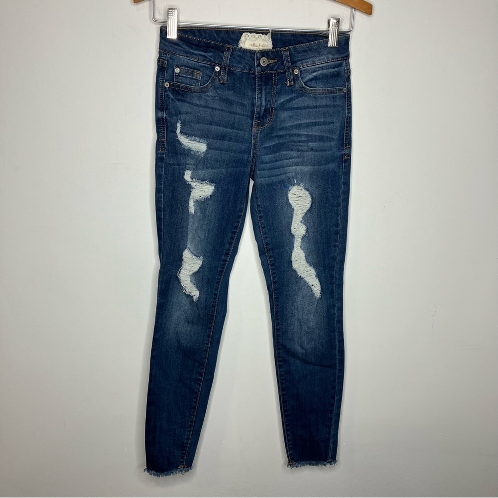 Altar’d‎ State distressed skinny Jeans Size 3/26